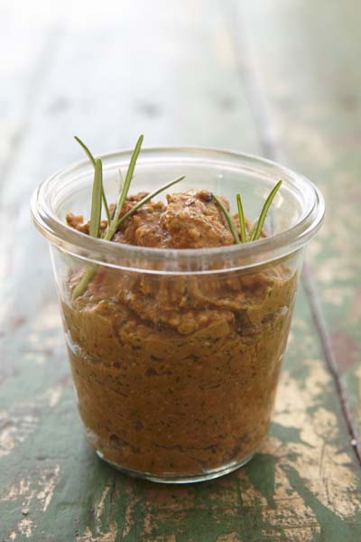 Caviar de tomates confites au thon Caviar de tomates confites au thon